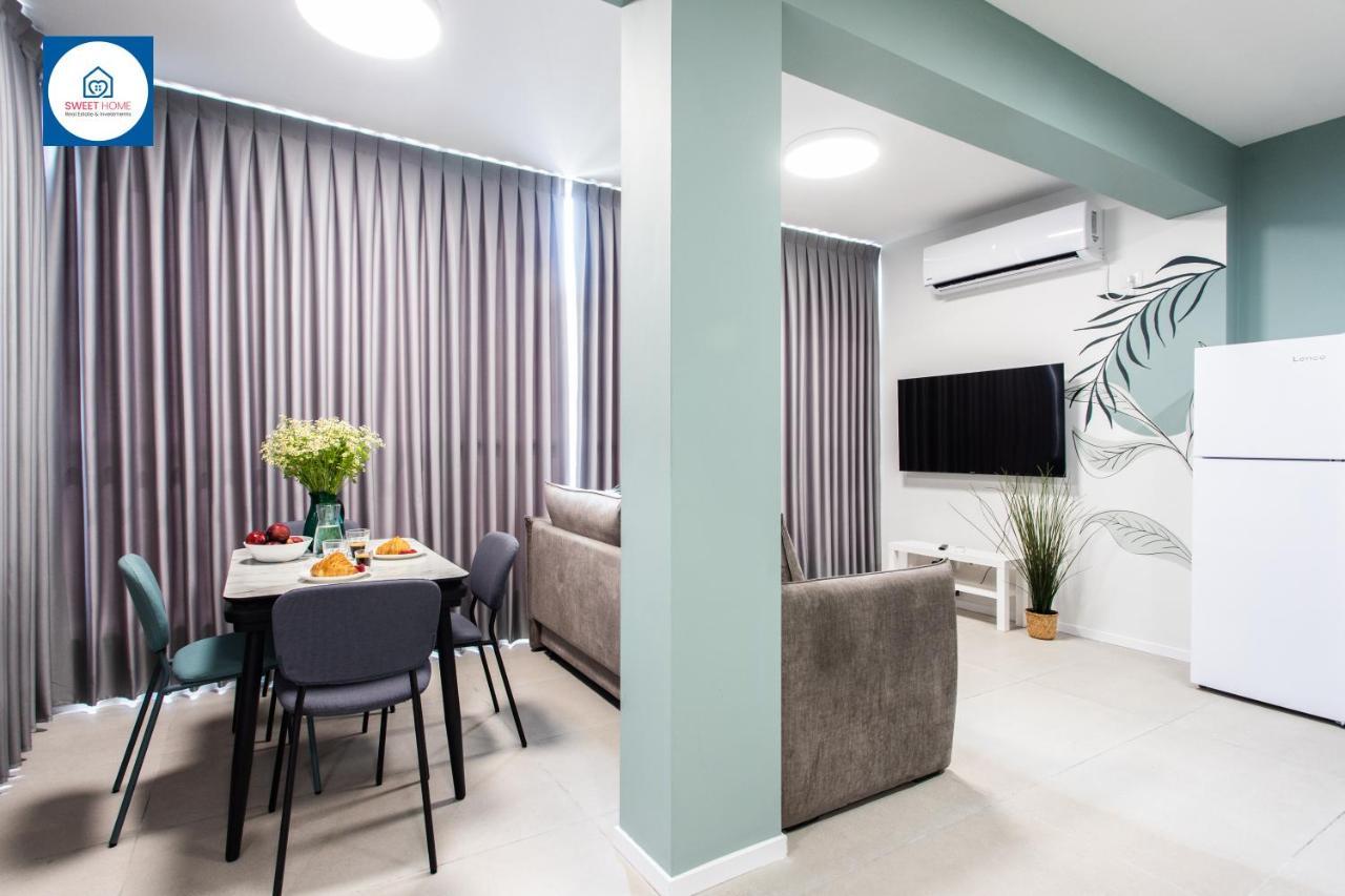 Design Apartments In ネタニア エクステリア 写真