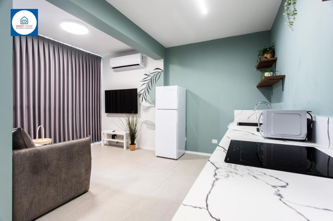 Design Apartments In ネタニア エクステリア 写真