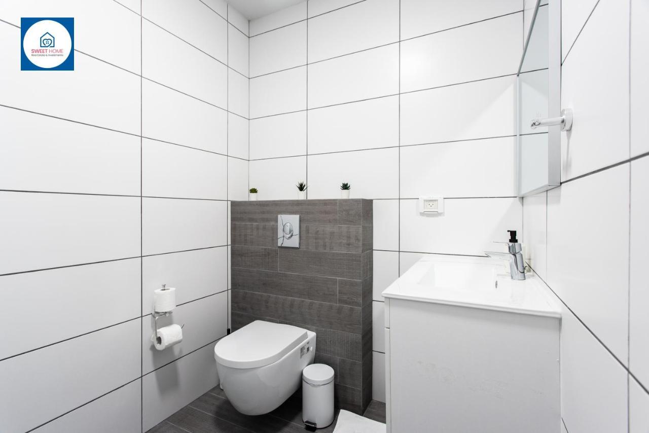 Design Apartments In ネタニア エクステリア 写真