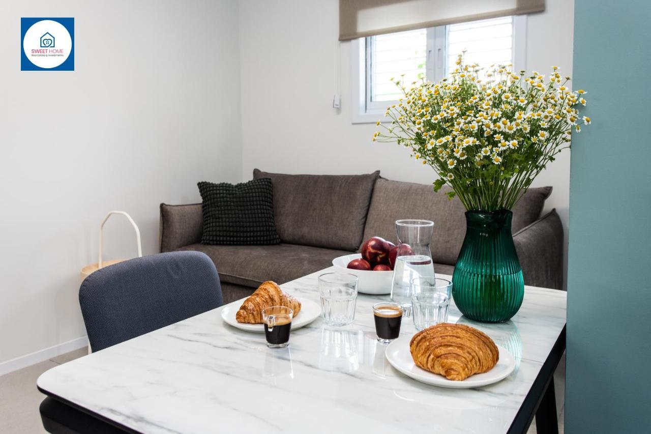 Design Apartments In ネタニア エクステリア 写真