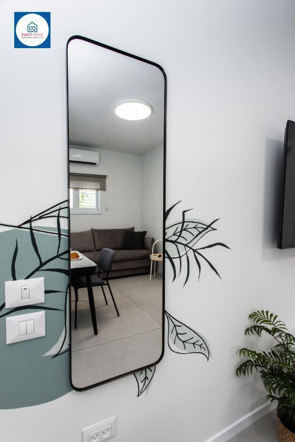 Design Apartments In ネタニア エクステリア 写真