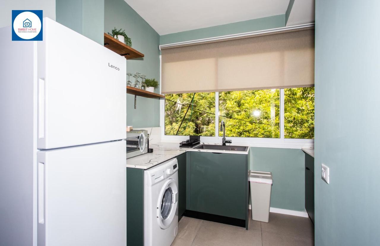 Design Apartments In ネタニア エクステリア 写真